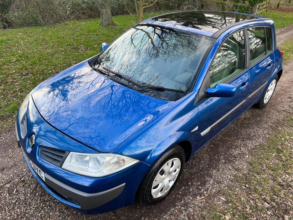 RENAULT MEGANE