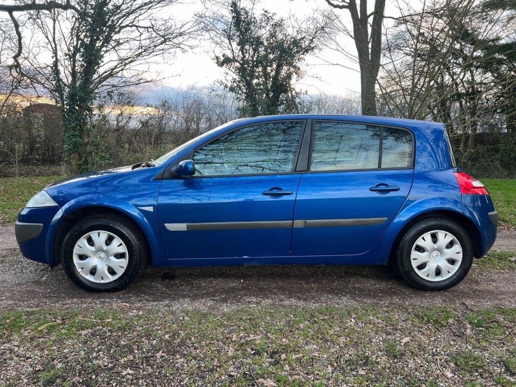 RENAULT MEGANE