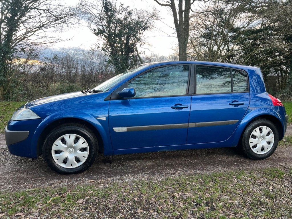 RENAULT MEGANE