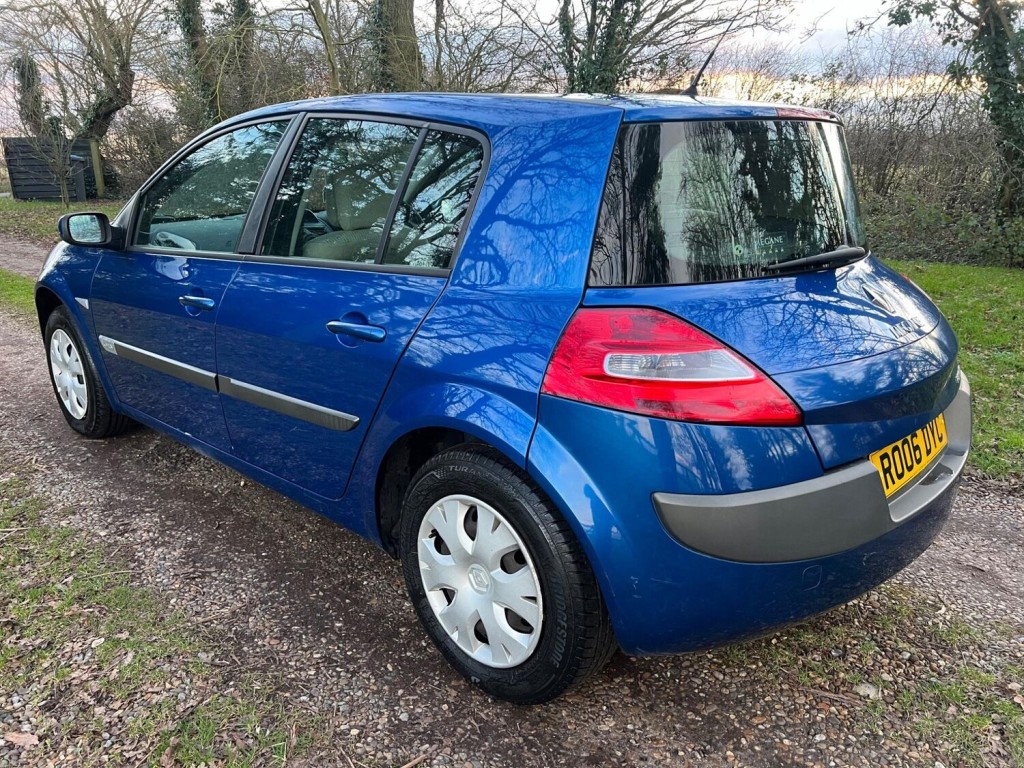 RENAULT MEGANE