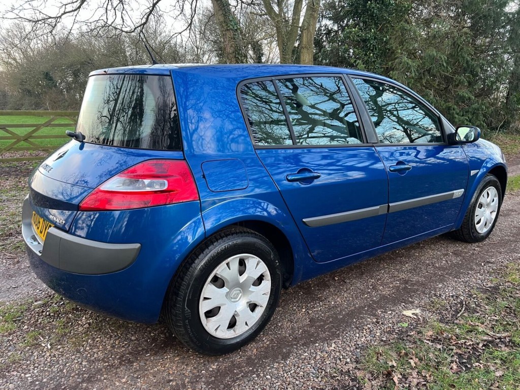RENAULT MEGANE