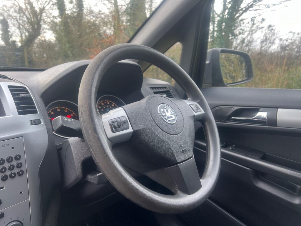 VAUXHALL ZAFIRA