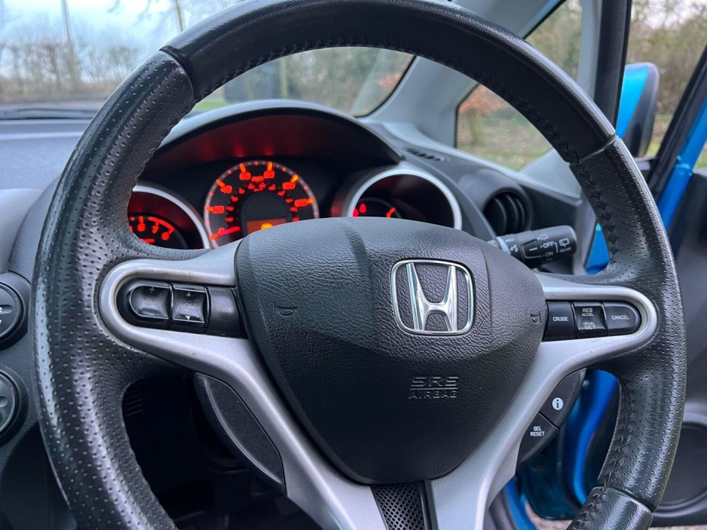 HONDA JAZZ