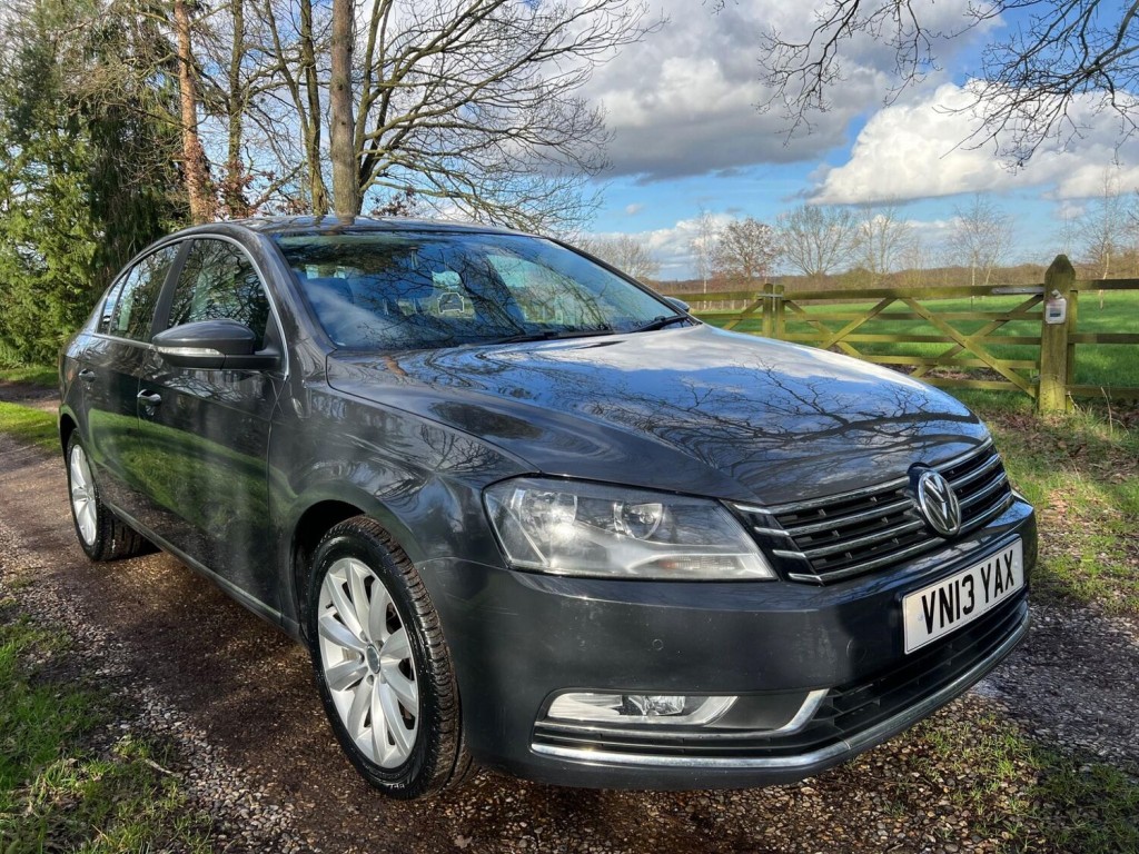 View VOLKSWAGEN PASSAT 1.6 TDI BlueMotion Tech Highline Euro 5 (s/s) 4dr