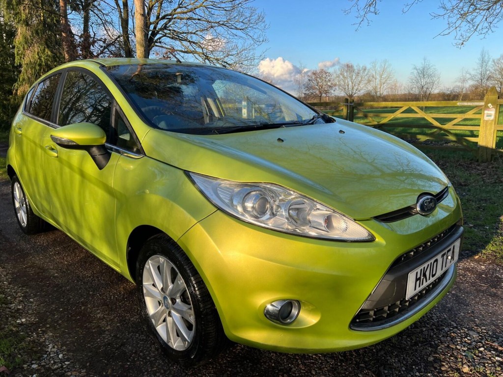 View FORD FIESTA 1.6 TDCi Titanium 5dr