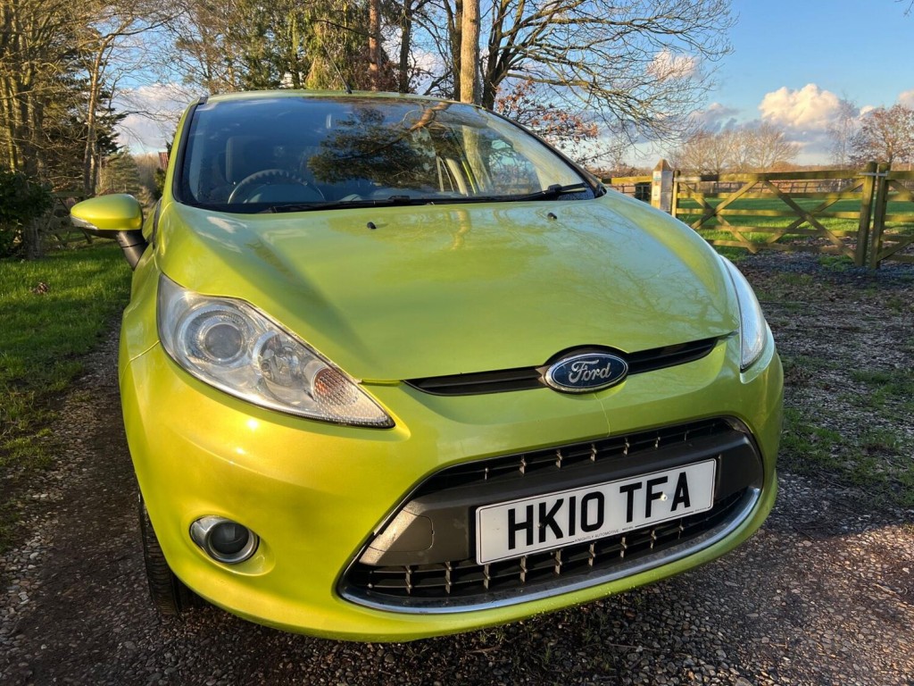 View FORD FIESTA 1.6 TDCi Titanium 5dr