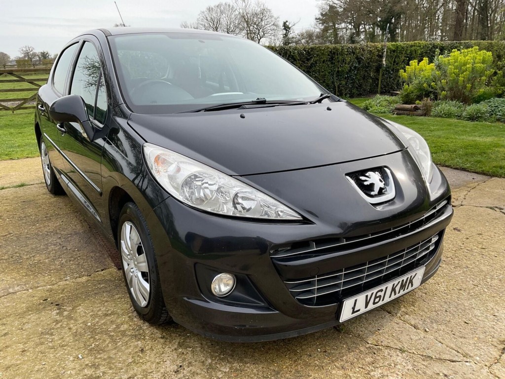 PEUGEOT 207