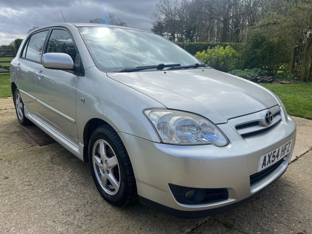 View TOYOTA COROLLA 1.6 VVT-i T3 5dr