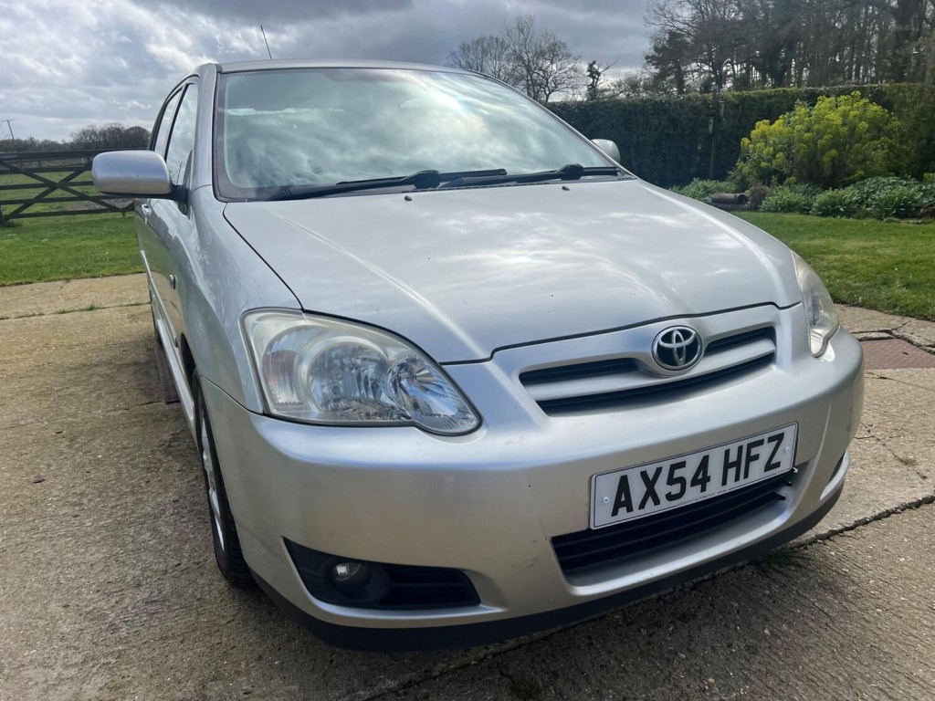 View TOYOTA COROLLA 1.6 VVT-i T3 5dr