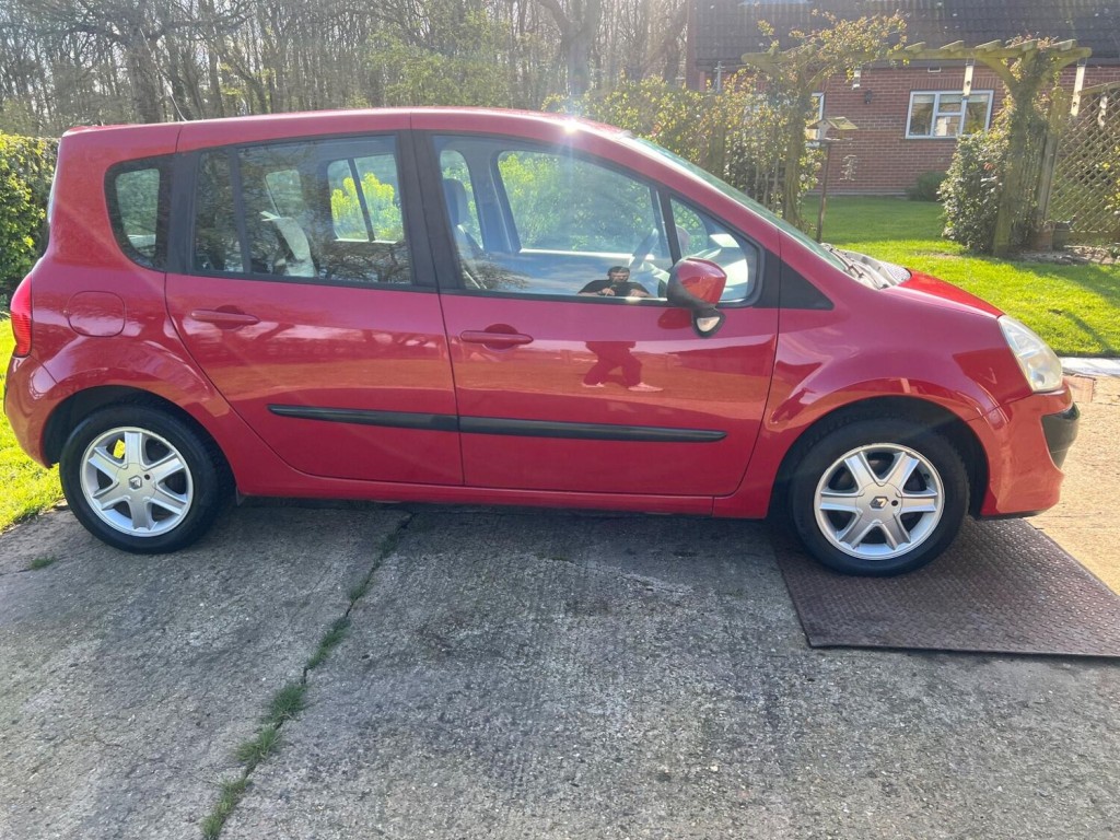 RENAULT GRAND MODUS
