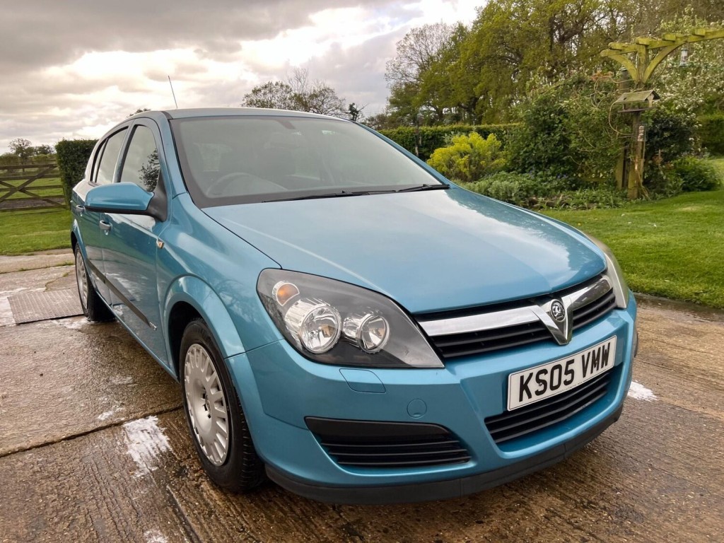VAUXHALL ASTRA