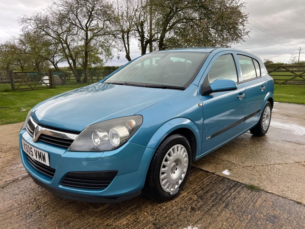 VAUXHALL ASTRA