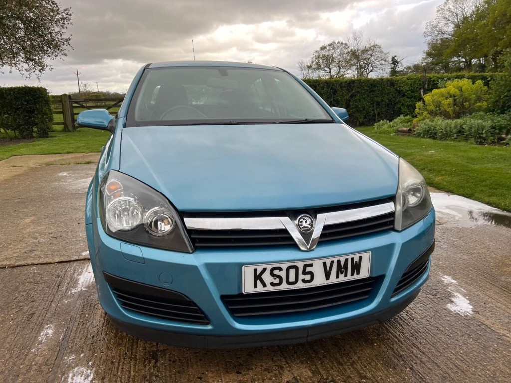 View VAUXHALL ASTRA 1.6i 16v Life 5dr