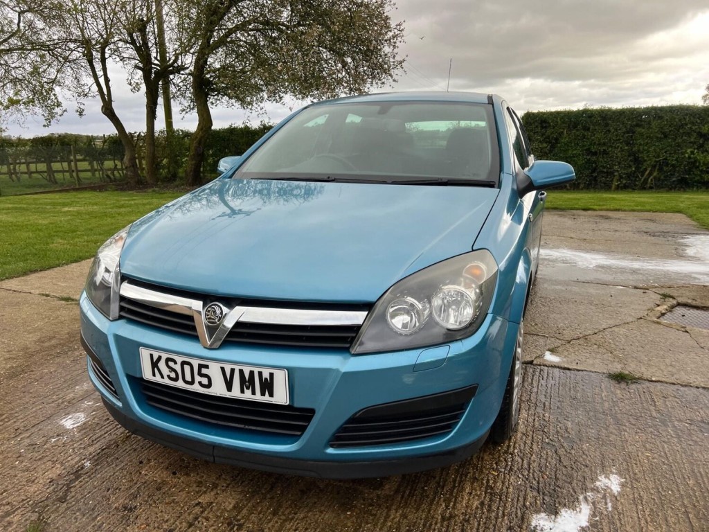 VAUXHALL ASTRA