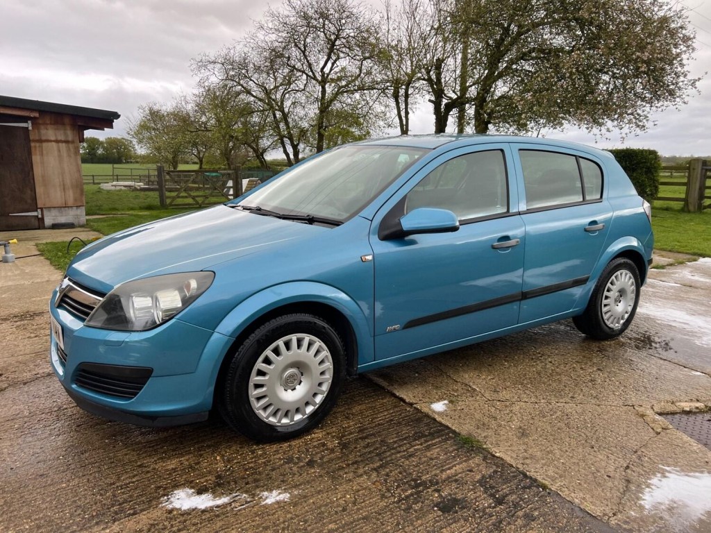 VAUXHALL ASTRA