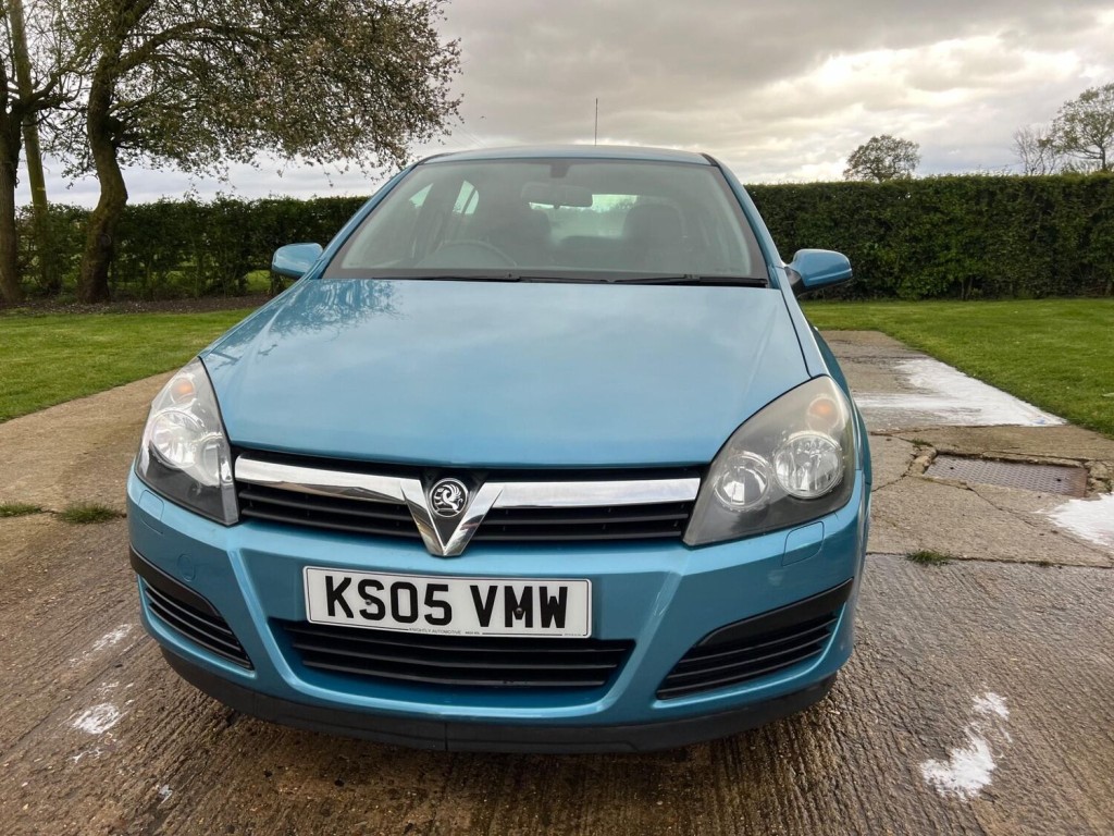 VAUXHALL ASTRA