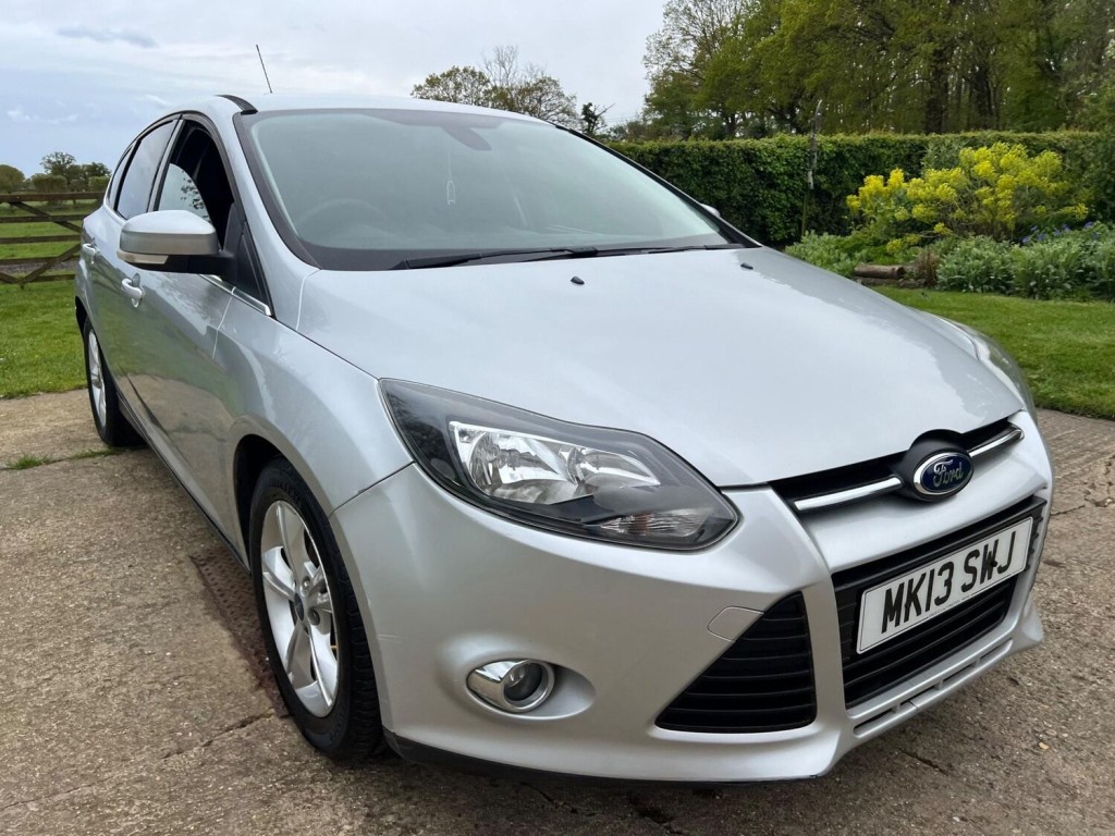 View FORD FOCUS 1.6 TDCi Zetec Euro 5 (s/s) 5dr