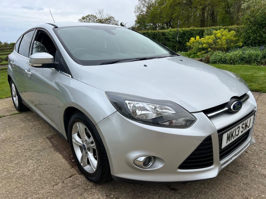 View FORD FOCUS 1.6 TDCi Zetec Euro 5 (s/s) 5dr