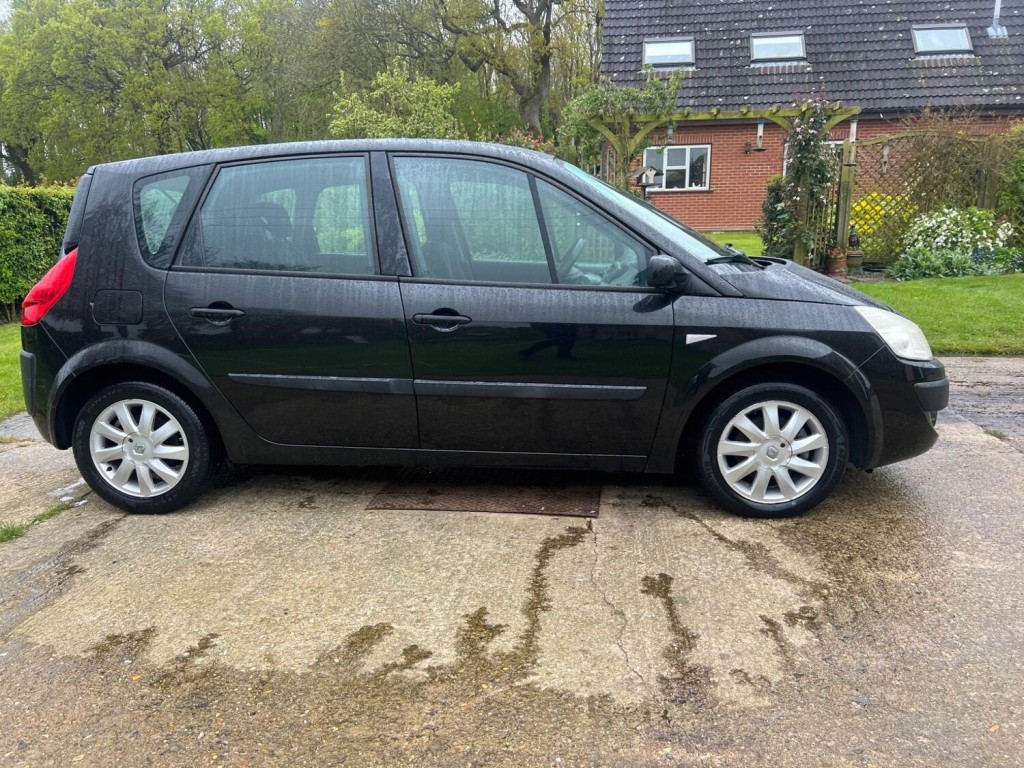 RENAULT SCENIC