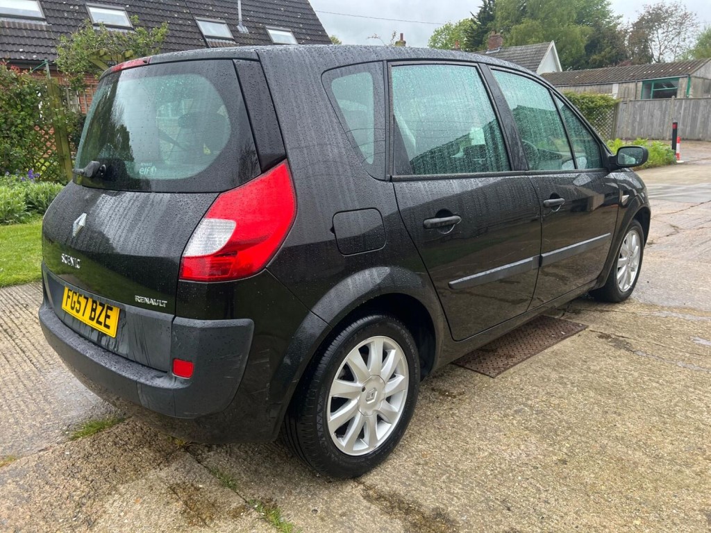 RENAULT SCENIC