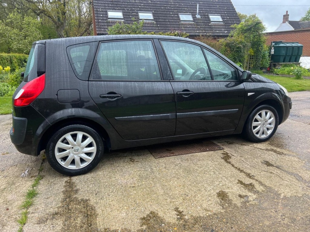 RENAULT SCENIC