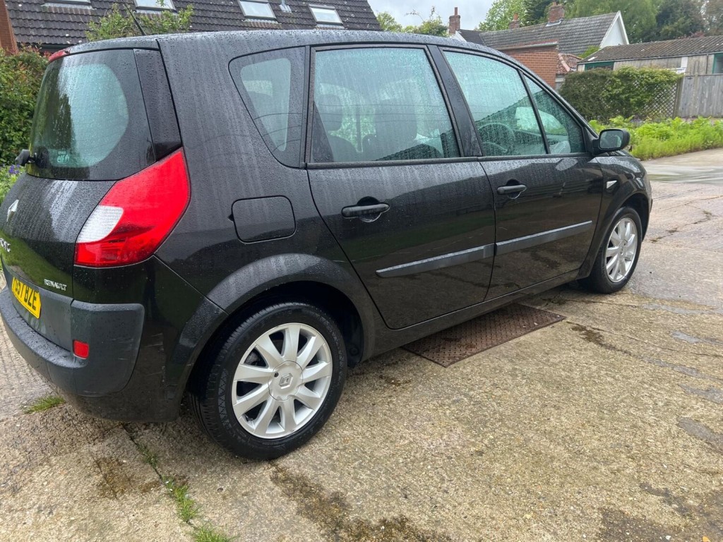RENAULT SCENIC