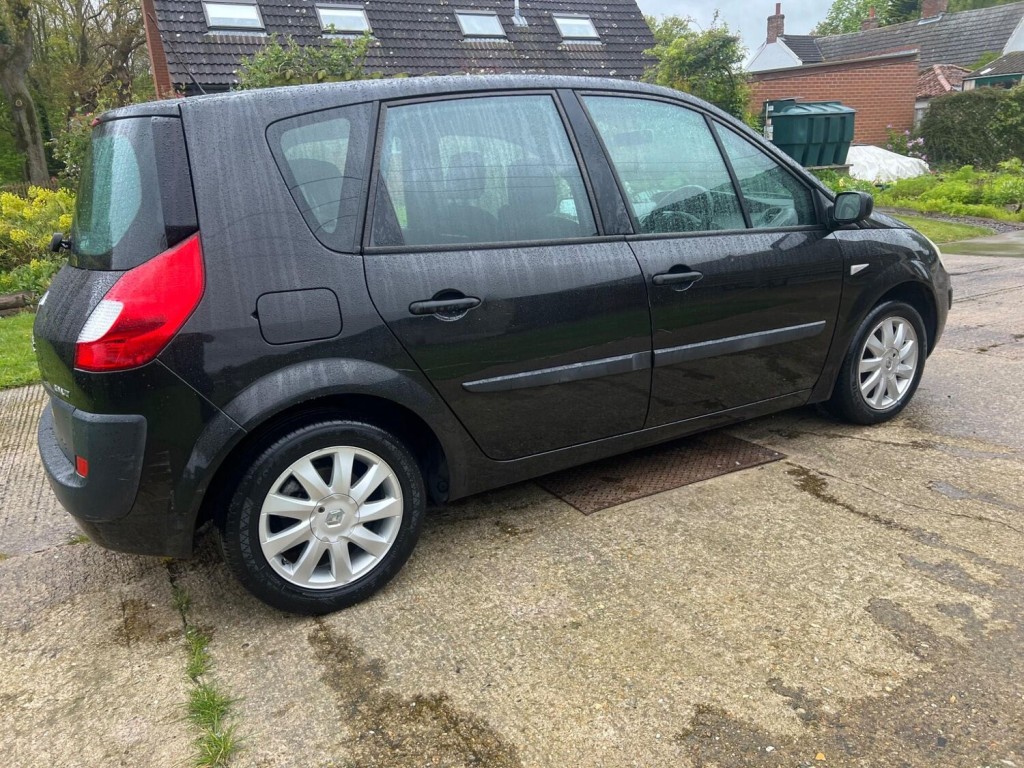 RENAULT SCENIC