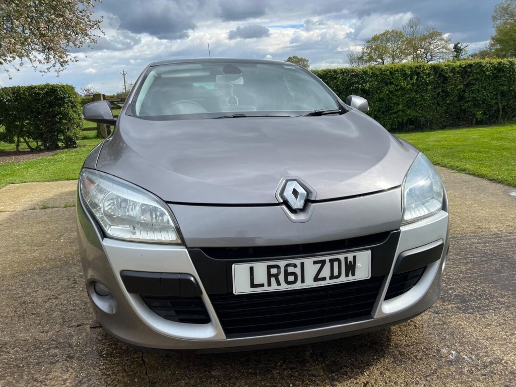 View RENAULT MEGANE 1.5 dCi Dynamique TomTom Euro 5 3dr