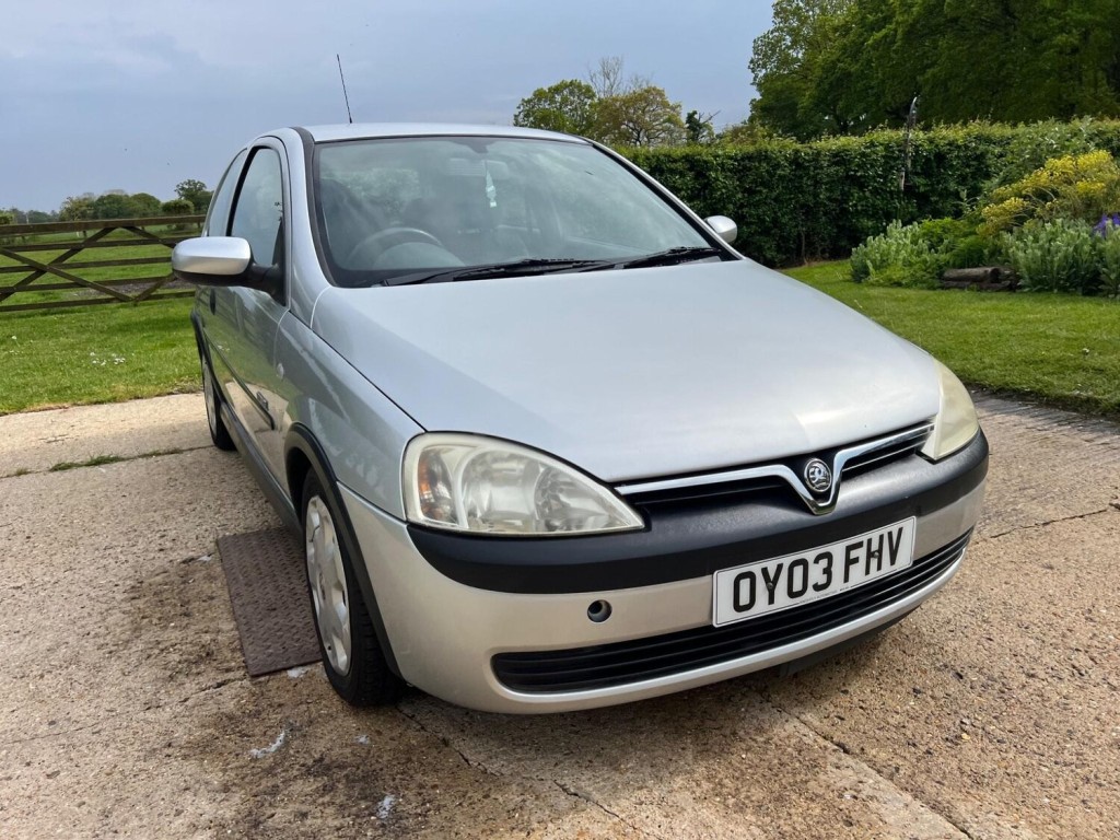 View VAUXHALL CORSA 1.2i 16v Elegance 3dr (a/c)