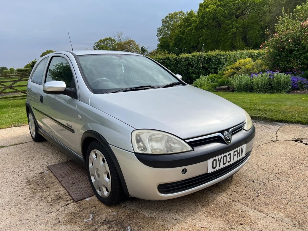 View VAUXHALL CORSA 1.2i 16v Elegance 3dr (a/c)