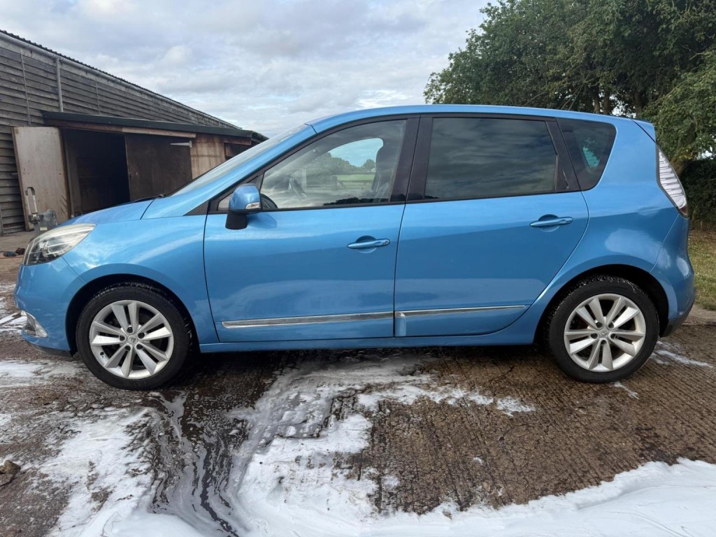 RENAULT SCENIC