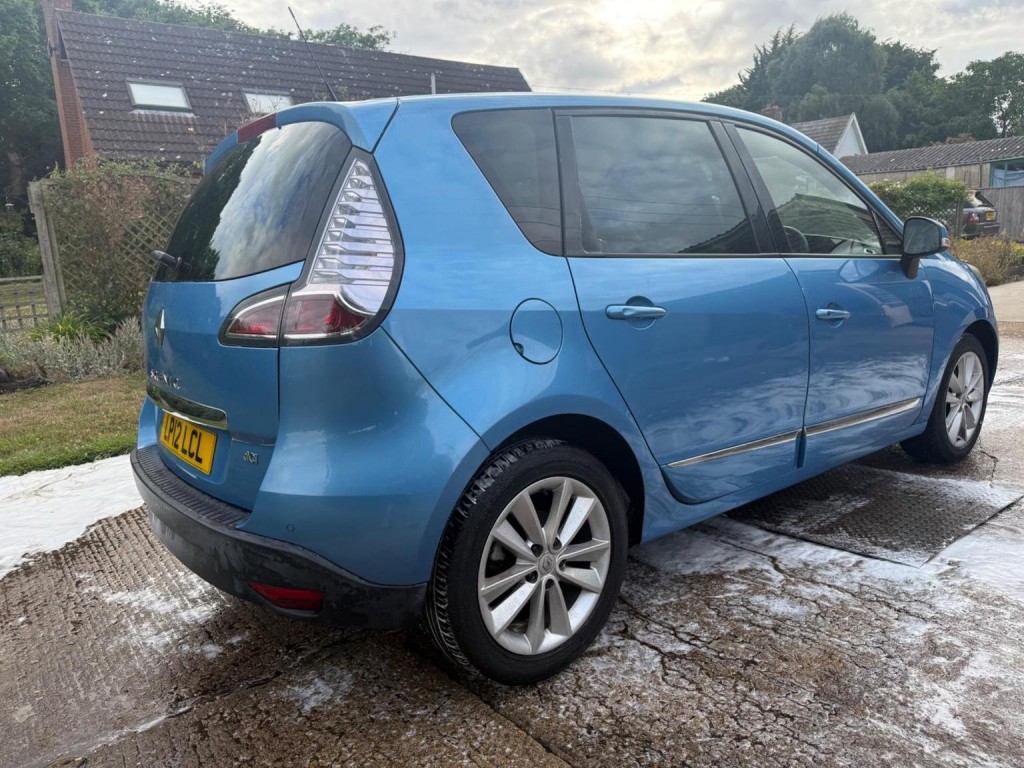 RENAULT SCENIC