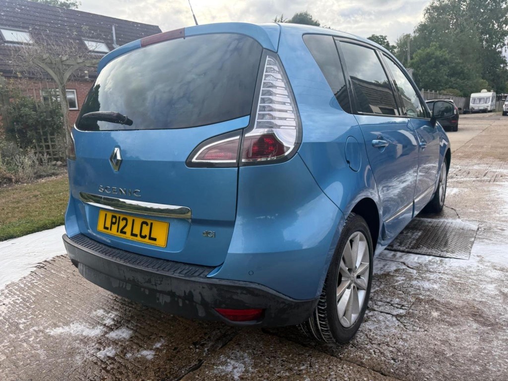 RENAULT SCENIC