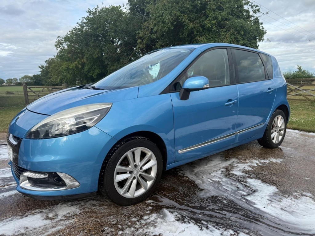 RENAULT SCENIC