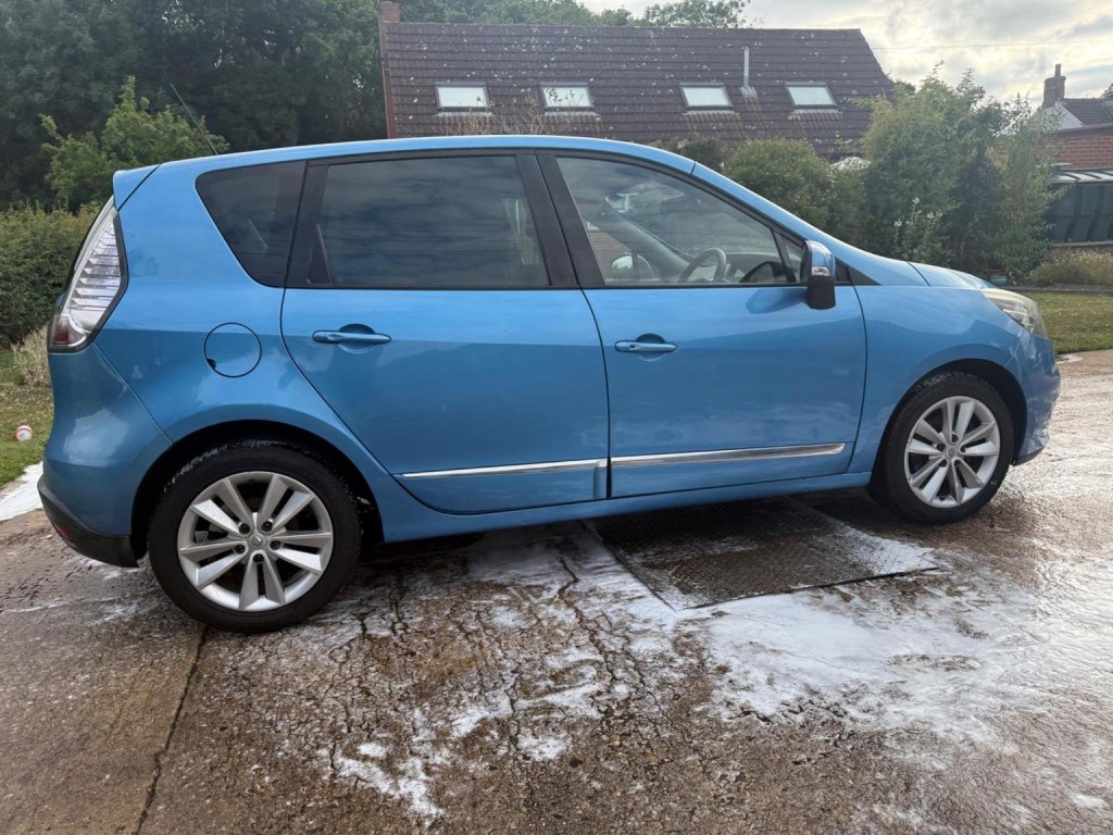 RENAULT SCENIC