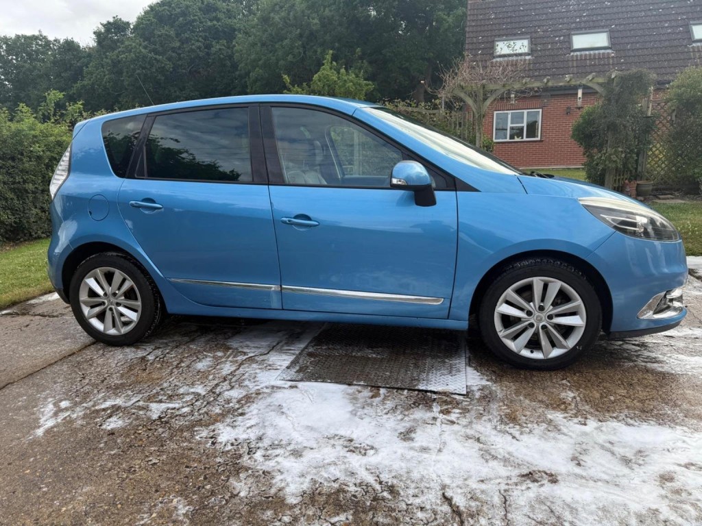 RENAULT SCENIC