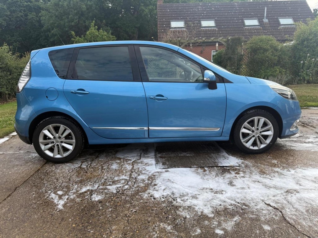 RENAULT SCENIC