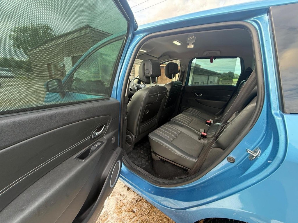 RENAULT SCENIC