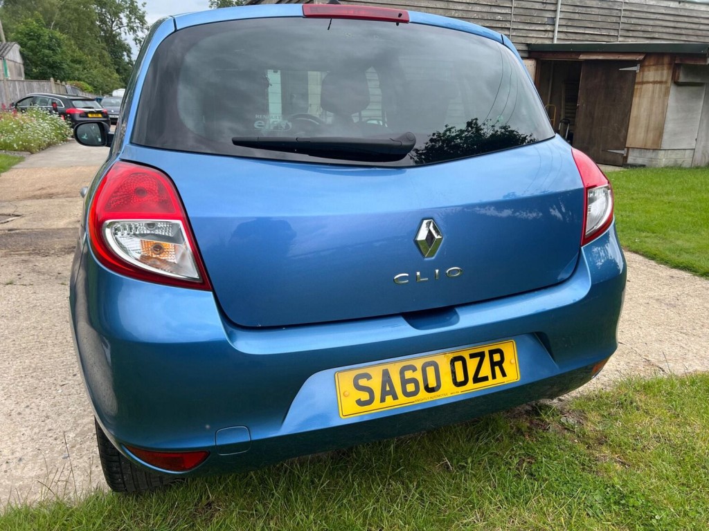 RENAULT CLIO