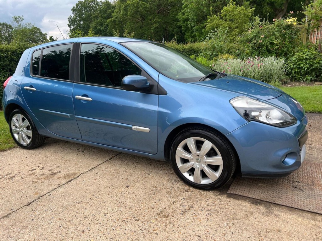RENAULT CLIO
