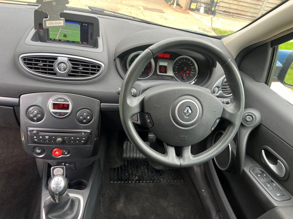 RENAULT CLIO