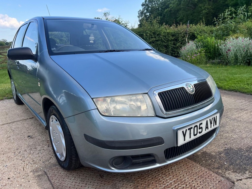 View SKODA FABIA 1.2 HTP 12V Classic 5dr