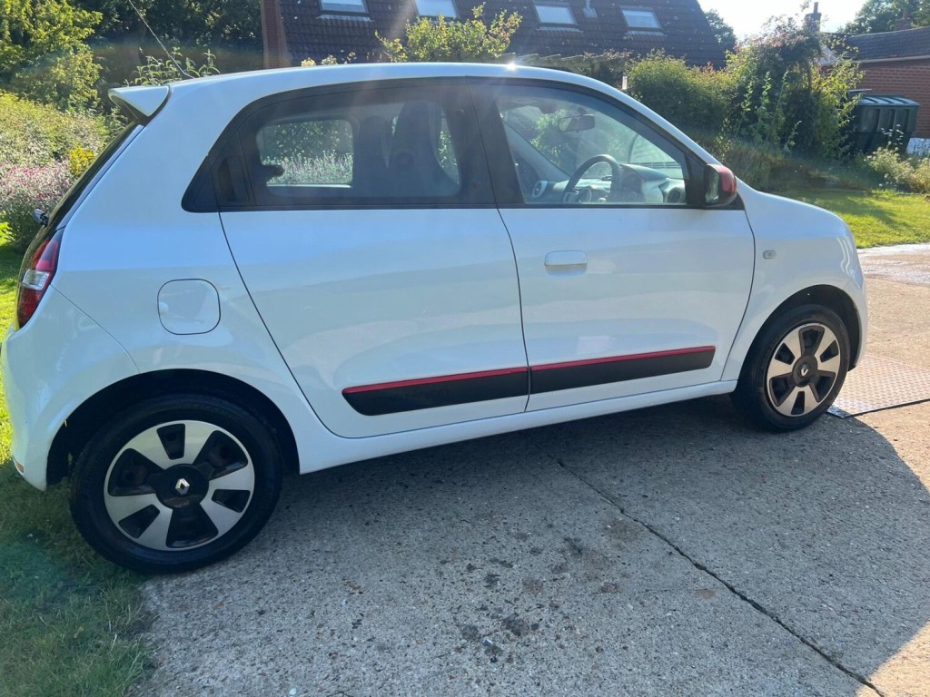 RENAULT TWINGO