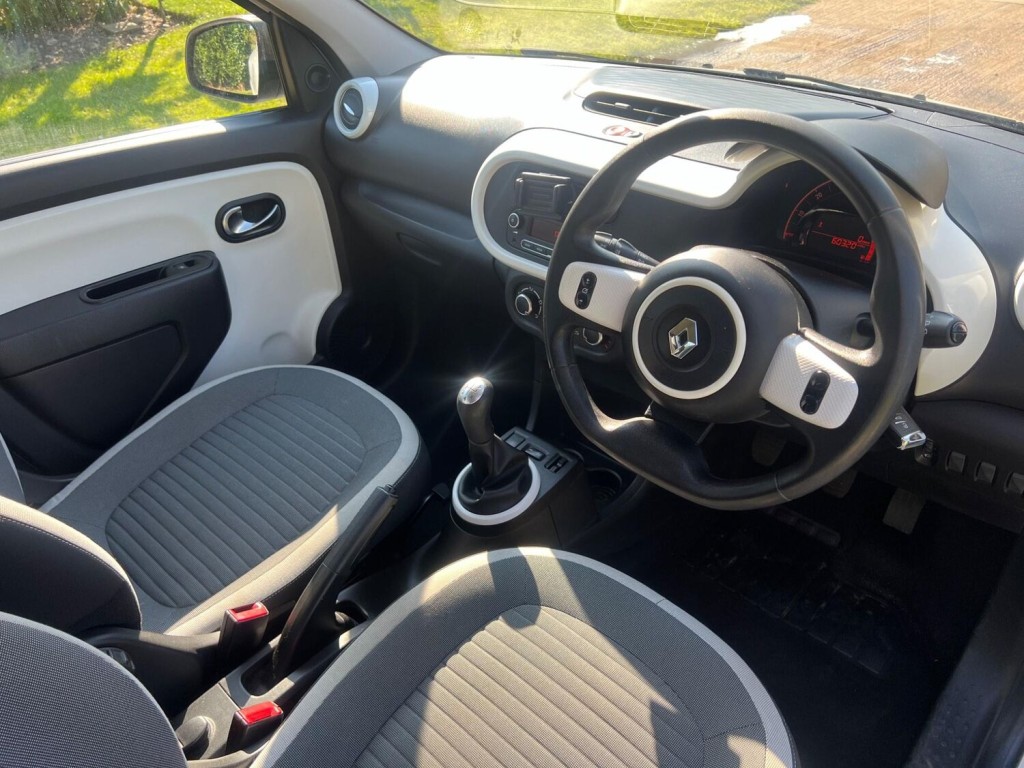 RENAULT TWINGO