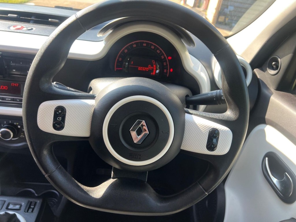 RENAULT TWINGO