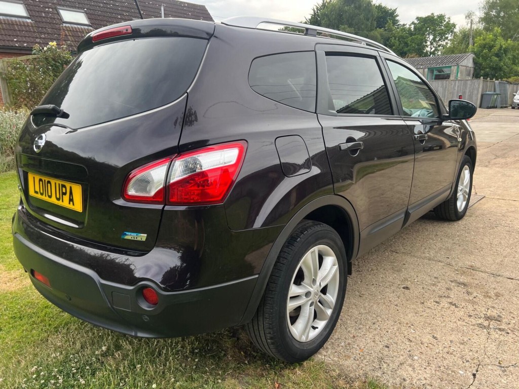 NISSAN QASHQAI+2