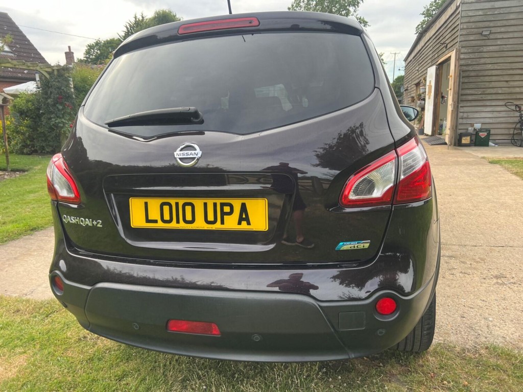 NISSAN QASHQAI+2