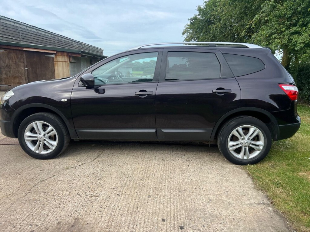 NISSAN QASHQAI+2