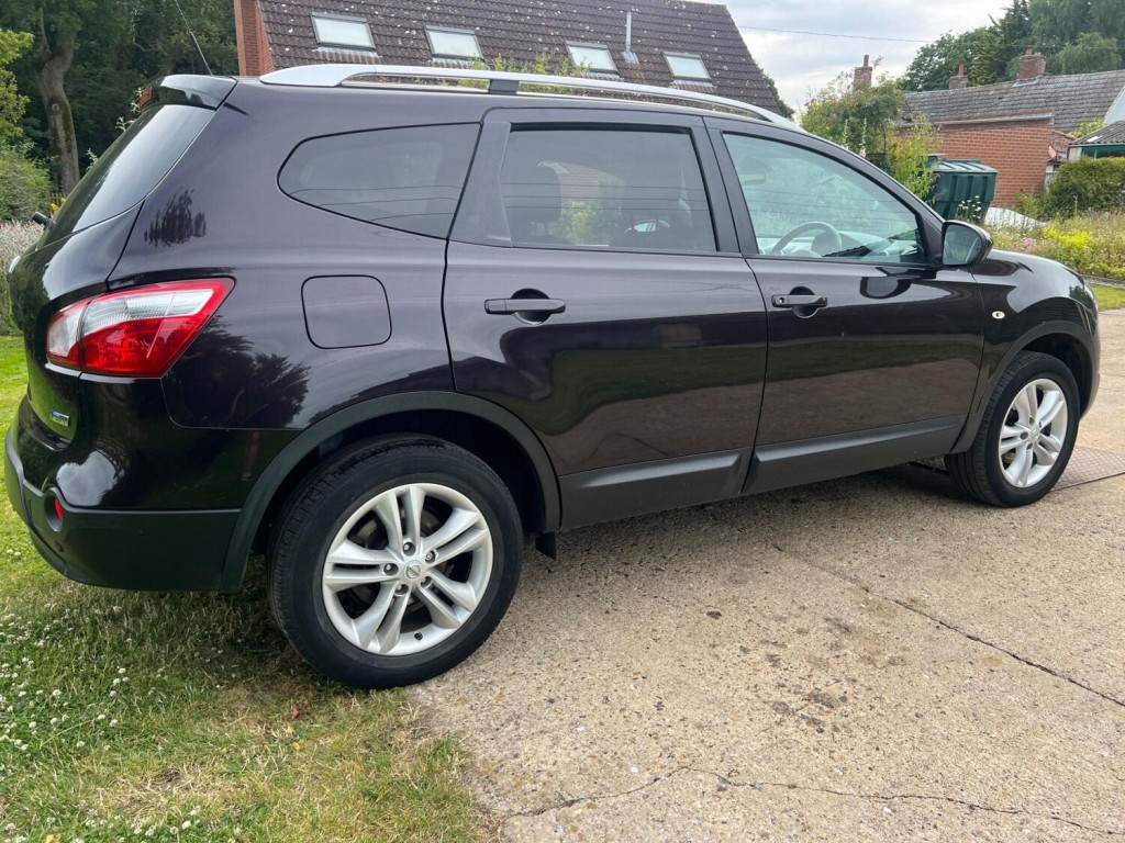 NISSAN QASHQAI+2
