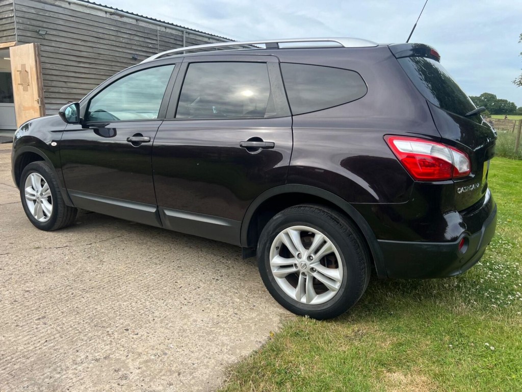 NISSAN QASHQAI+2